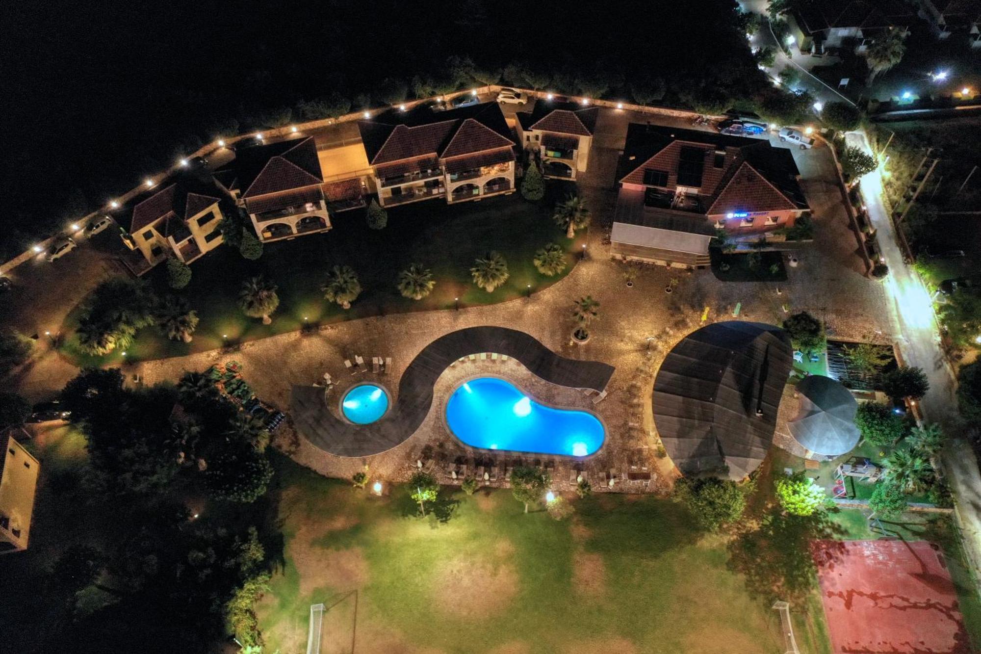 Perdika Resort Esterno foto