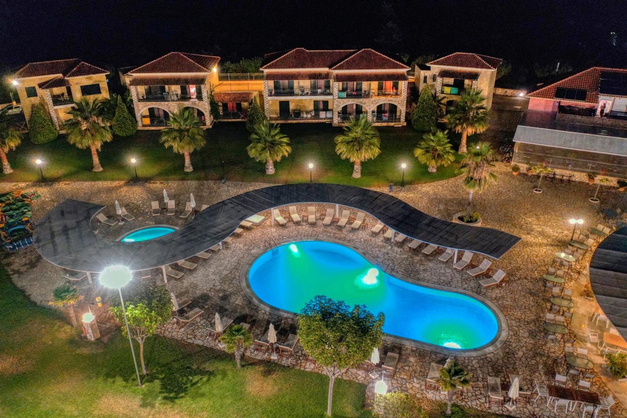 Perdika Resort Esterno foto