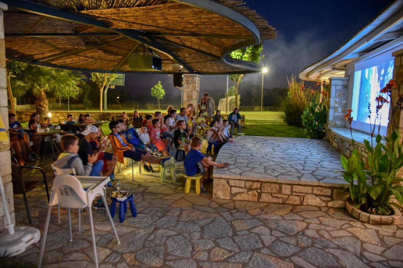 Perdika Resort Esterno foto